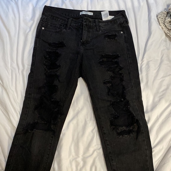 A&F black distressed boyfriend jeans, Size 27 - Picture 4 of 4